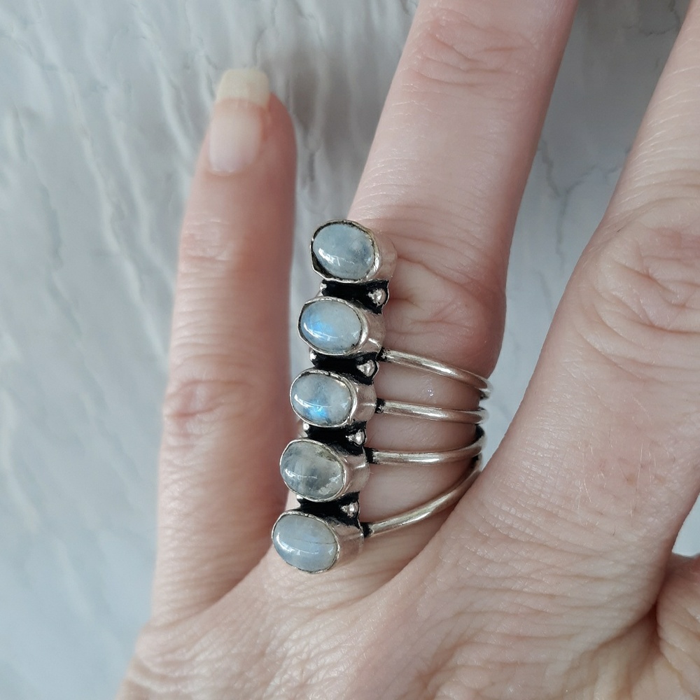 New Rainbow Moonstone Silver Statement Ring. - image 6